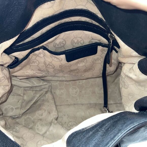 Michael Kors Hamilton Black Leather Bag - Picture 8 of 14